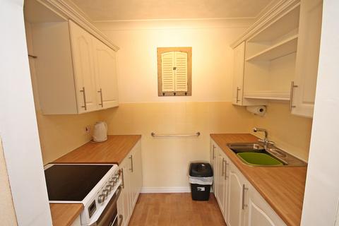 2 bedroom flat for sale, Dingleway, Appleton, WA4