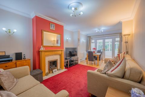 100 Clark Road, Wolverhampton, WV3 9PB