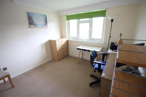 52 Kildare Close, Bordon, GU35 0HW
