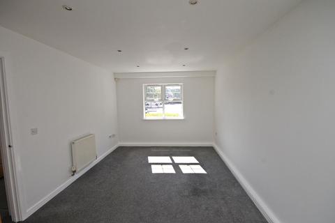 2 bedroom apartment for sale, Kingsway South, Warrington, WA4