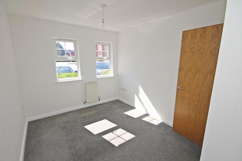 2 bedroom apartment for sale, Kingsway South, Warrington, WA4