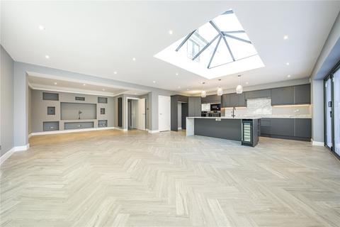 26 Cardinal Crescent, New Malden, KT3 3EF