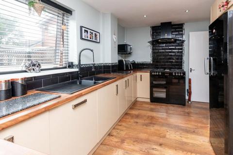 51 Aviemore Drive, Fearnhead, Warrington, WA2 0TQ