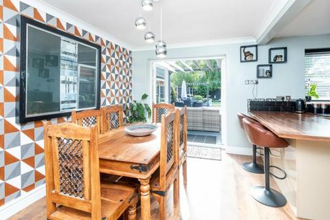 51 Aviemore Drive, Fearnhead, Warrington, WA2 0TQ