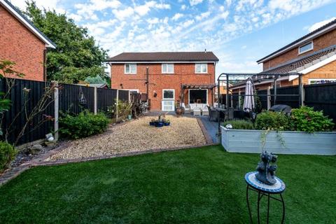 51 Aviemore Drive, Fearnhead, Warrington, WA2 0TQ