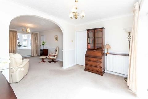 4 bedroom detached house for sale, Redwood Close, Woolston, WA1