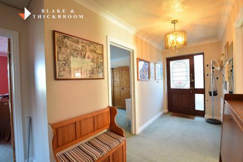 2 bedroom detached bungalow for sale, Woodrows Lane, Clacton-on-Sea