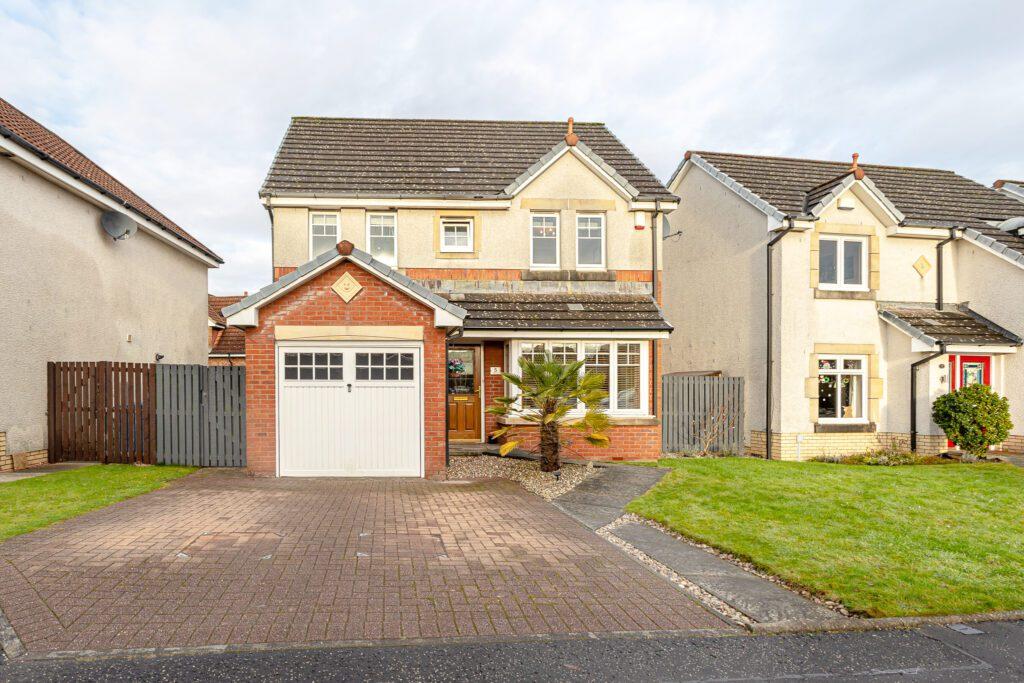 Tryst Park, Larbert, FK5 4 bed detached house for sale £270,000