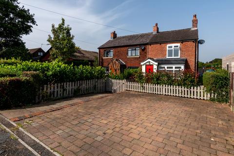 3 bedroom cottage for sale, Newton Road, Lowton, WA3