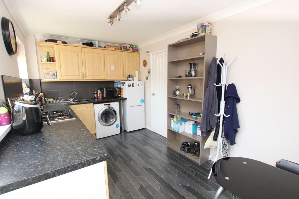 Mansfield Close, Birchwood, WA3 2 bed semidetached house for sale £