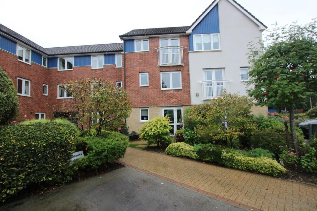 Ellesmere Road, Culcheth, WA3 1 bed apartment £150,000