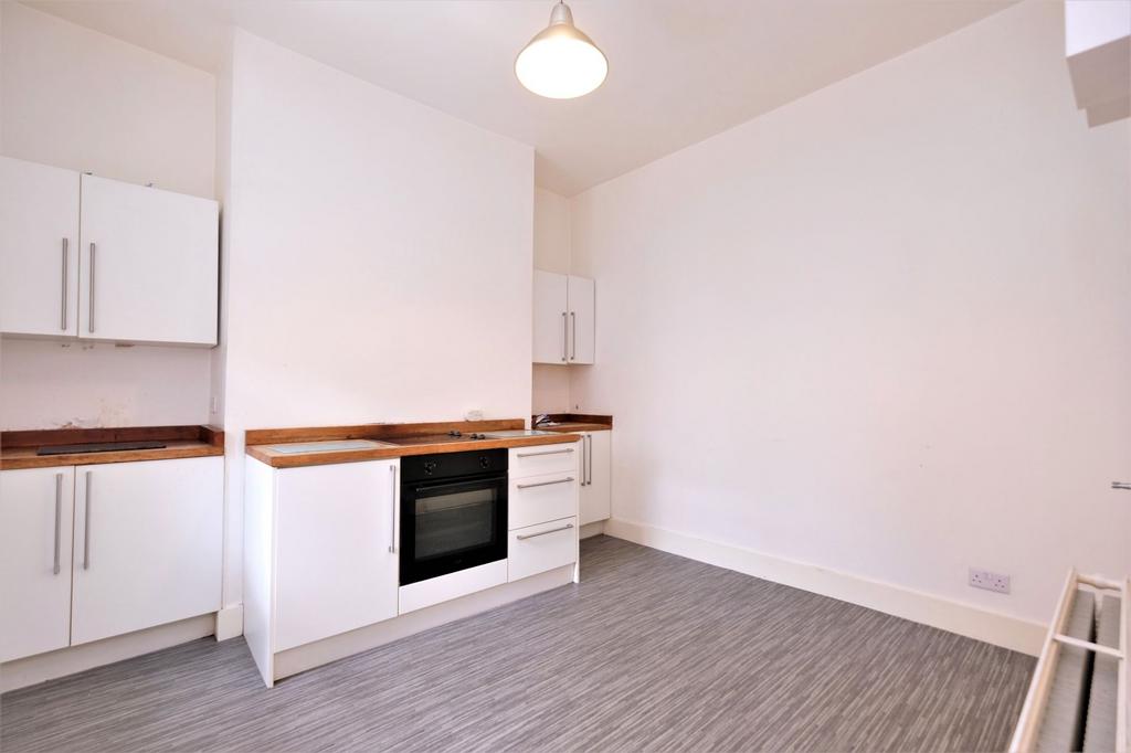 Shakespeare Crescent, Eccles, M30 2 bed terraced house for sale £160,000