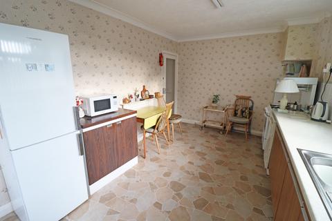 2 Cedar Road, Grays, RM16 4ST