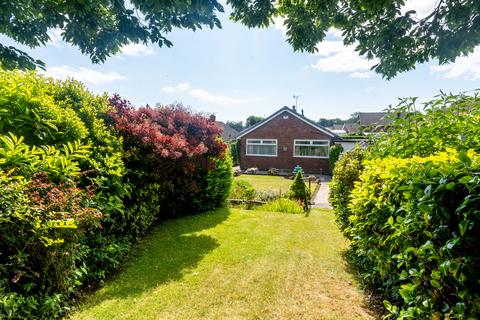 2 bedroom detached bungalow for sale, Falcondale Road, Winwick, WA2