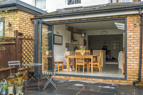 4 bedroom semi-detached house for sale - Summer Road, East Molesey, KT8