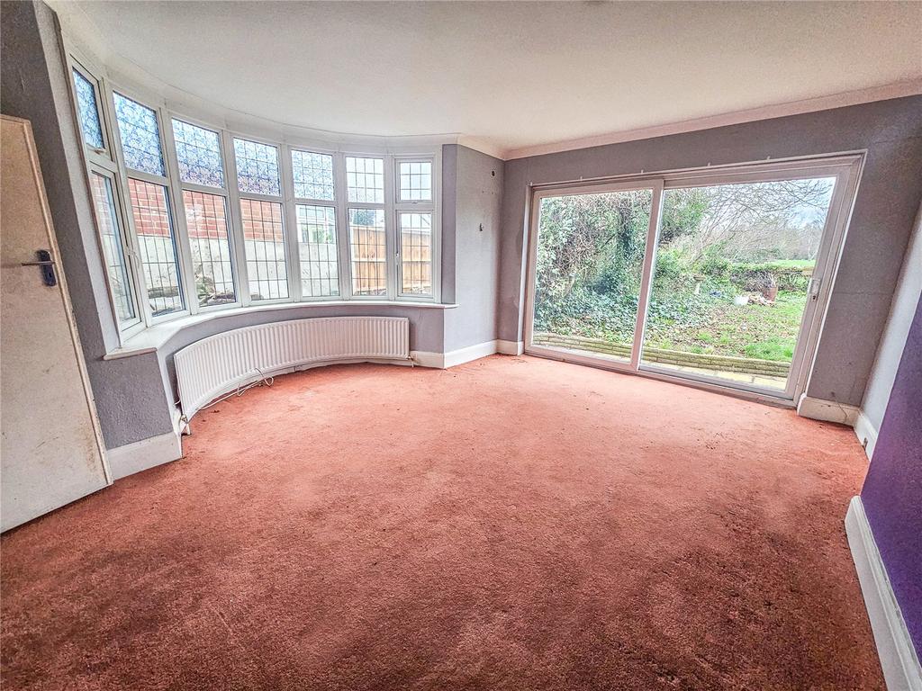 Links Avenue, Gidea Park, RM2 4 bed detached house for sale £945,000