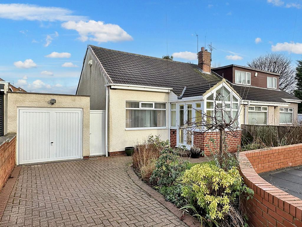 Ravensbourne Avenue, East Boldon, Tyne and Wear, NE36 0EG 2 bed