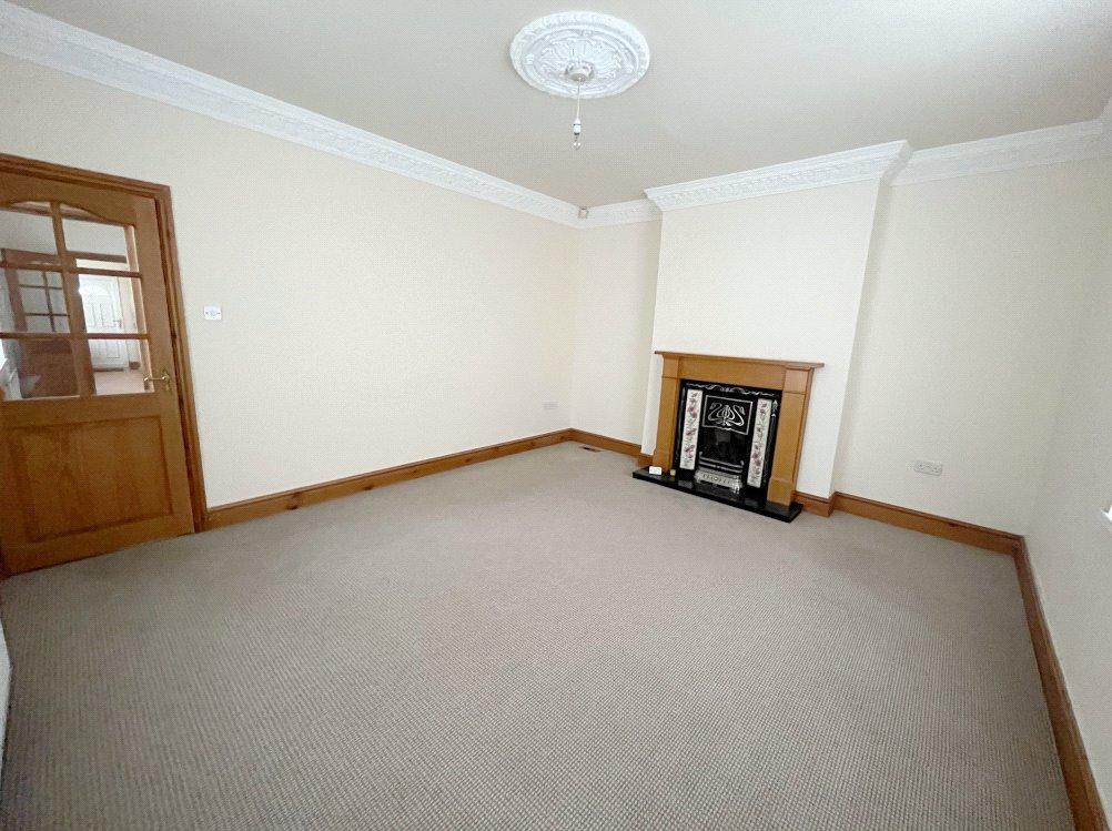 Queens Road, Blackhill, DH8 3 bed end of terrace house - £650 pcm (£150 pw)