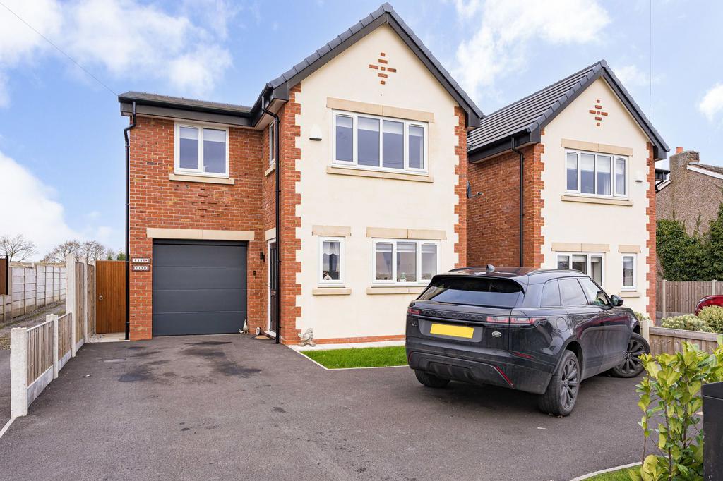 Billinge Road, AshtonInMakerfield, WN4 4 bed detached house for sale