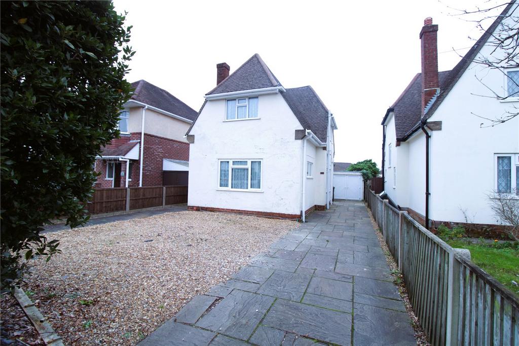Leybourne Avenue, Bournemouth, BH10 2 bed detached house for sale £360,000