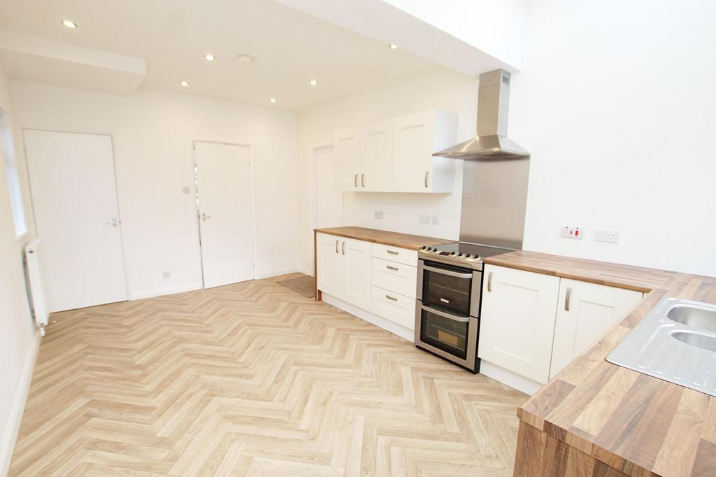 Windsor Road, AshtonInMakerfield, WN4 3 bed semidetached house for