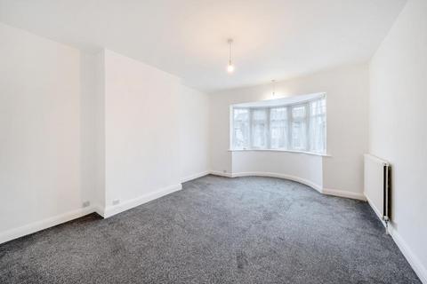 24 Vines Avenue, London, N3 2QD