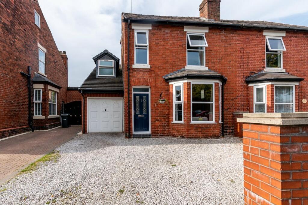 Padgate Lane, Padgate, WA1 3 bed semidetached house for sale £325,000