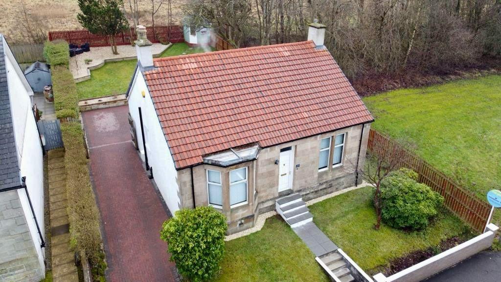 Street, Wishaw, Lanarkshire, ML2 3 bed bungalow for sale