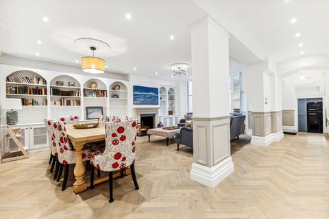 Cornwall Gardens, South Kensington, London