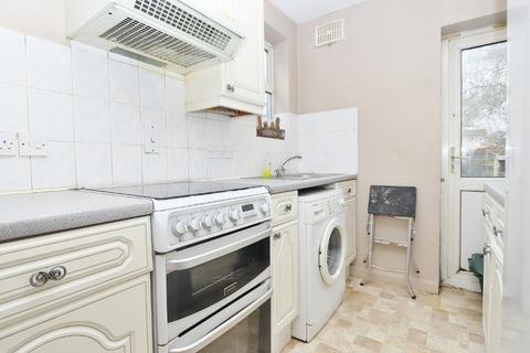 117 Carter Drive, Romford, RM5 2UU