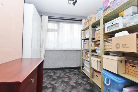117 Carter Drive, Romford, RM5 2UU