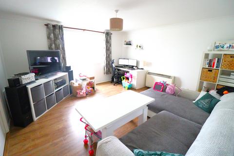 1 bedroom flat for sale, Lewes Close, Grays RM17