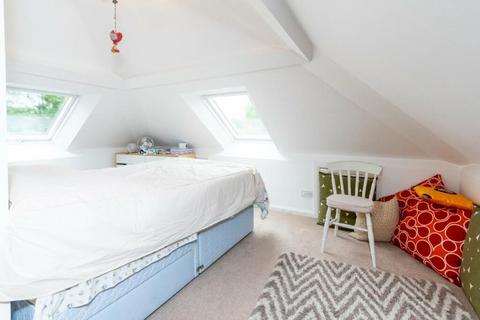 61 Barnes Avenue, Fearnhead, Warrington, WA2 0BL