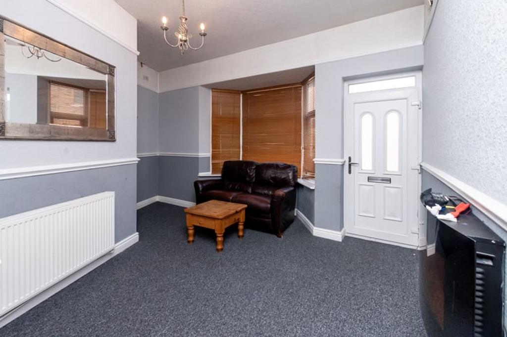 Froghall Lane, Warrington, WA2 6 bed semidetached house for sale £260,000