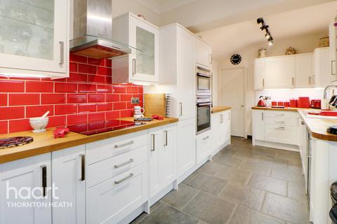 64 Bensham Manor Road, Thornton Heath, CR7 7AB