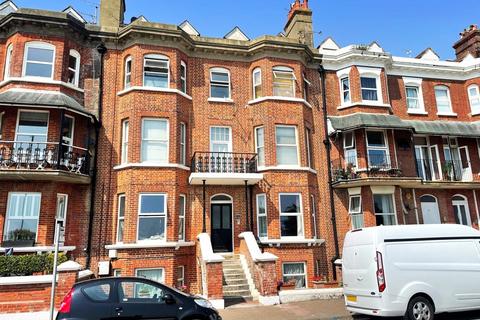 2 bedroom apartment for sale, South Terrace, Littlehampton, West Sussex