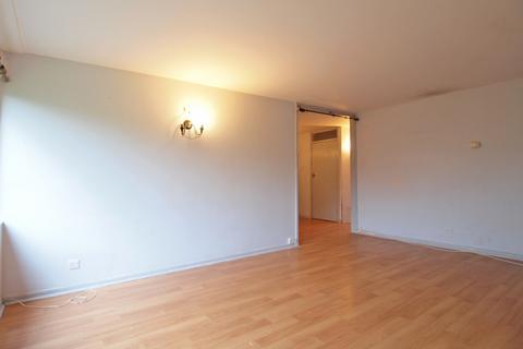11, Chichester Court Chessington Road, Ewell, Epsom, KT17 1TP