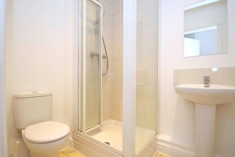 124 Chadwick Road, Slough, SL3 7FW