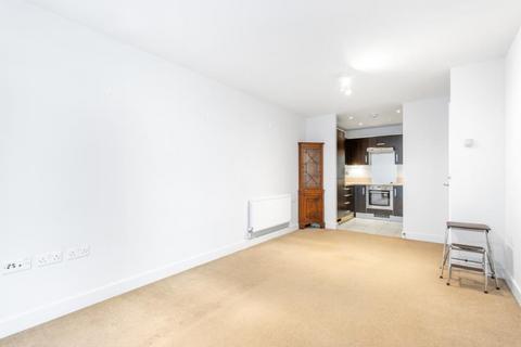 2 bedroom flat to rent, ARAGON COURT, SE11