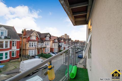 2 bedroom apartment for sale, Jersey House, Westcliff-on-Sea, Essex, SS0