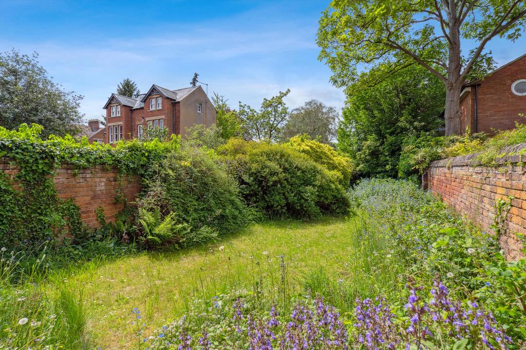 Woodstock Road, Central North Oxford, OX2 5 bed terraced house for sale