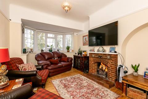 272 Verdant Lane, London, SE6 1TW