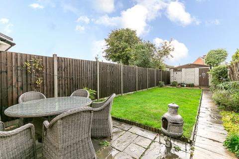 272 Verdant Lane, London, SE6 1TW