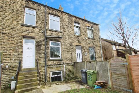 2 bedroom terraced house to rent, Batley Road, Heckmondwike, WF16