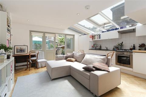 2 bedroom apartment to rent, Clifton Avenue, London, W12
