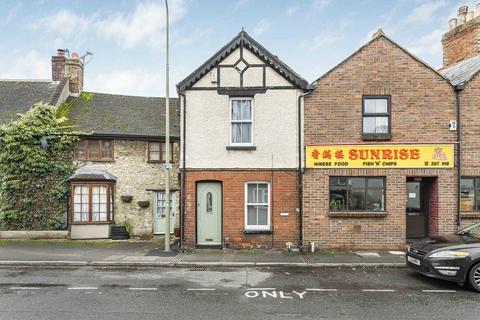 2 bedroom terraced house for sale, North Street, Bicester, OX26