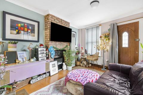 2 bedroom terraced house for sale, North Street, Bicester, OX26