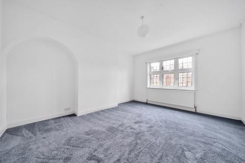 320 Derby Road, Nottingham, NG7 2DN