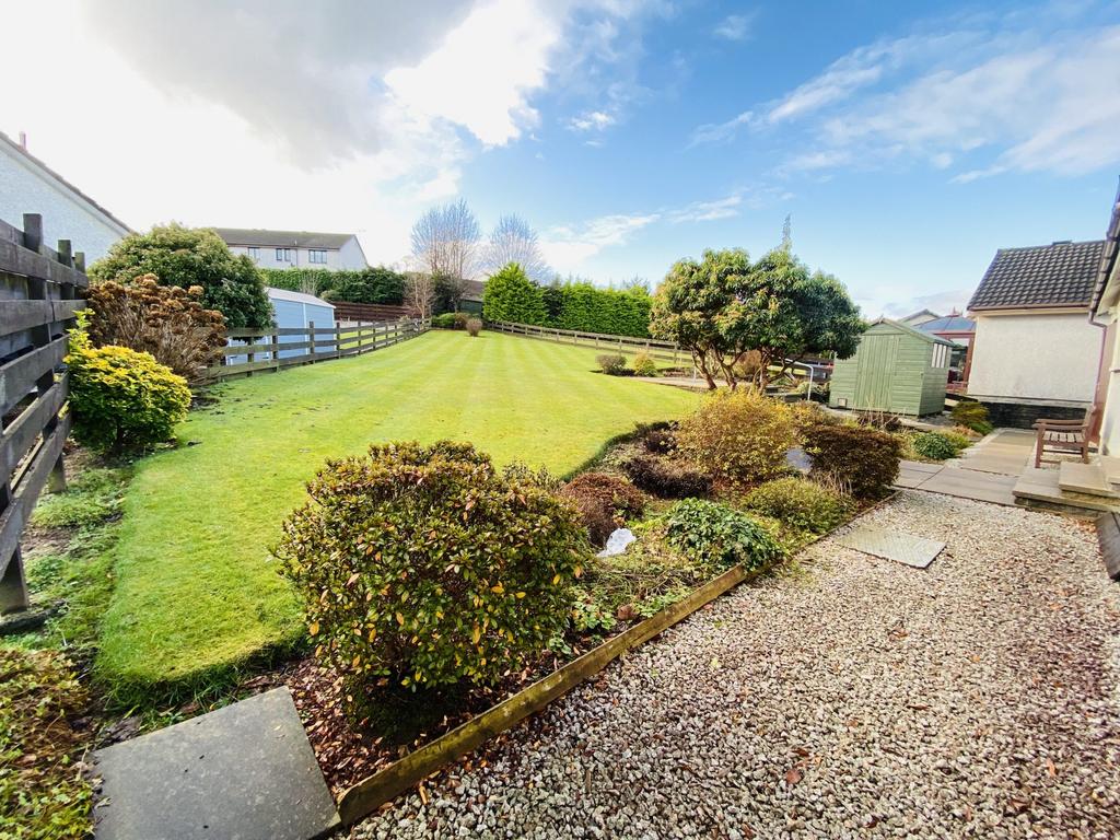 12 Calside Avenue, Dumfries, DG1 4AG 2 bed bungalow for sale £175,000