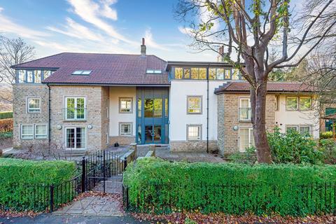 2 bedroom flat for sale, Ghyllcliffe, 71 Grove Road, Ilkley, West Yorkshire, LS29
